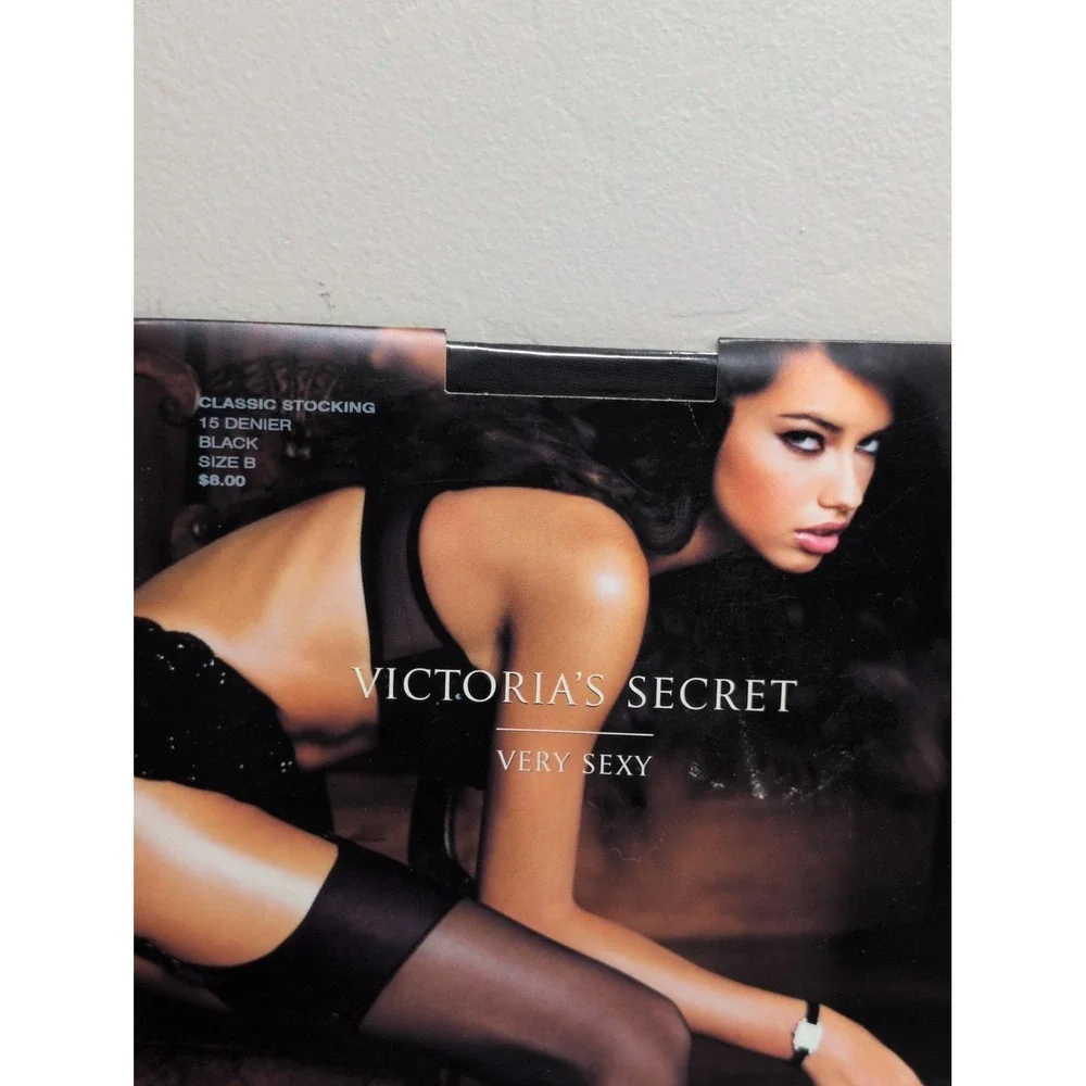 Vtg Victoria's Secret VERY SEXY Classic Stocking Ivory Size B Thigh High NIP Y2k